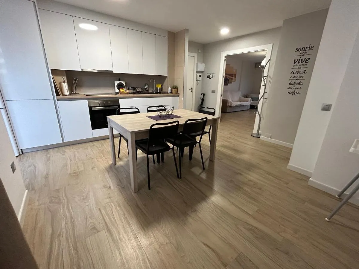 Apartamento Gloria 1 Parking Privado Gratis Malaga 0*,